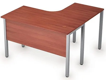 Стол на металлических опорах, экран ЛДСП 2МД.128L