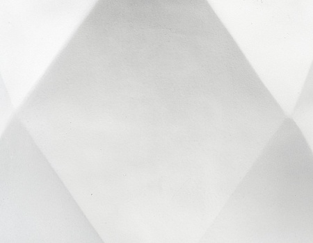 Кашпо TREEZ ERGO Rombo Низкая чаша-многогранник Белый камень д-58, в-28 см